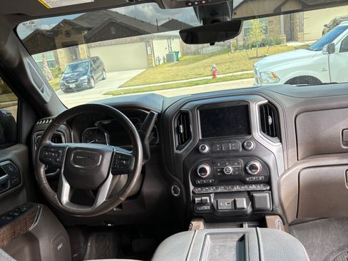 Used 2021 GMC Sierra 1500 Denali w/ Denali Ultimate Package image 10