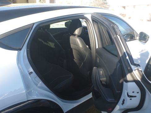 Used 2023 Ford Mustang Mach-E Premium image 18