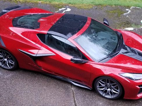 Used 2024 Chevrolet Corvette Z06 image 6