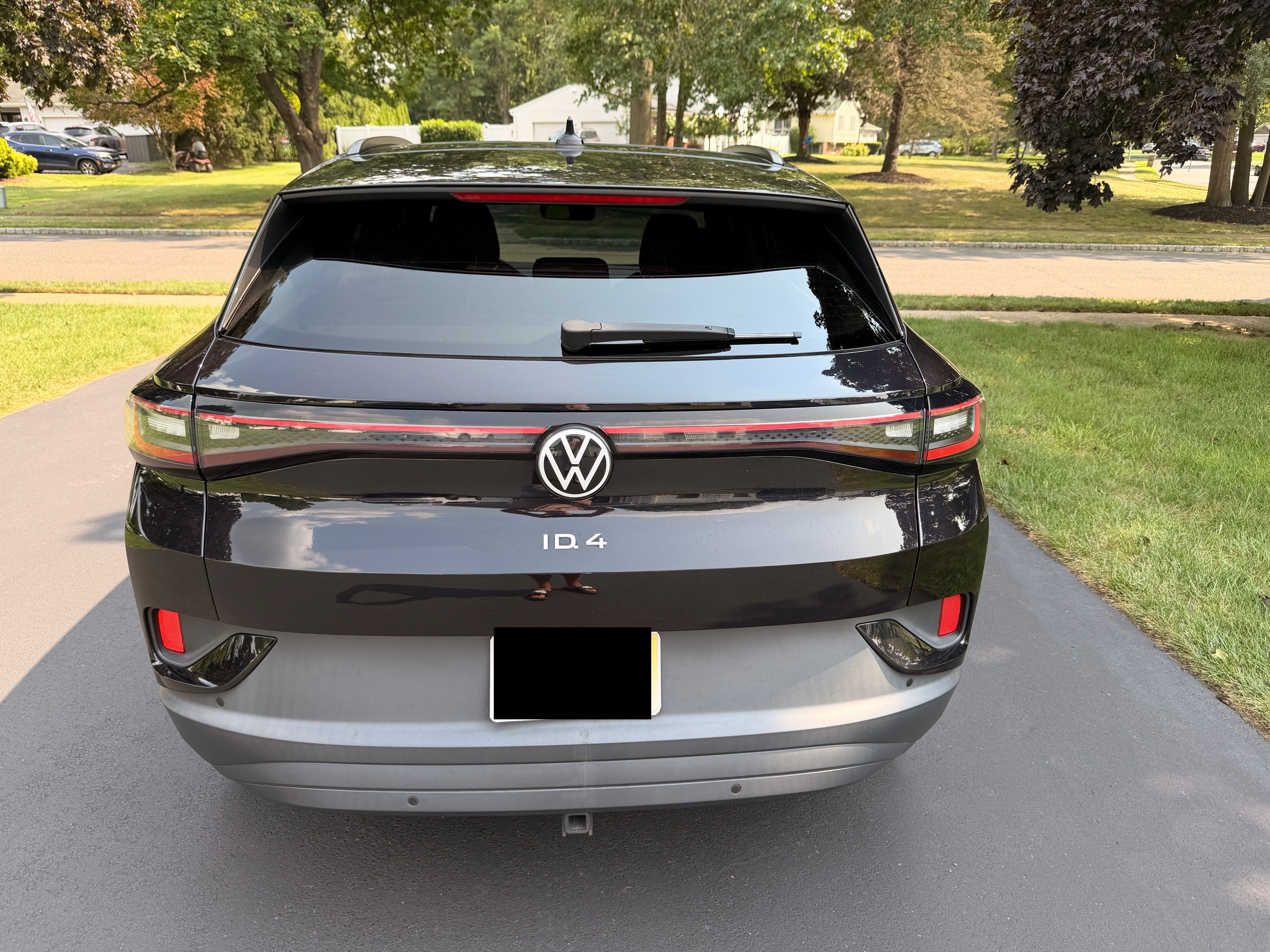 Used 2023 Volkswagen ID.4 Pro S Plus AWD/4WD image 8