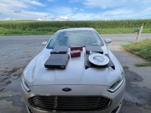 Used 2013 Ford Fusion Titanium image 1