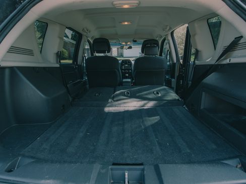 Used 2013 Jeep Compass Latitude image 26