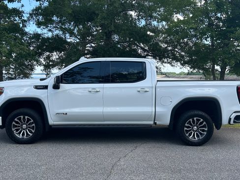 Used 2021 GMC Sierra 1500 AT4 w/ AT4 Premium Package AWD/4WD image 1