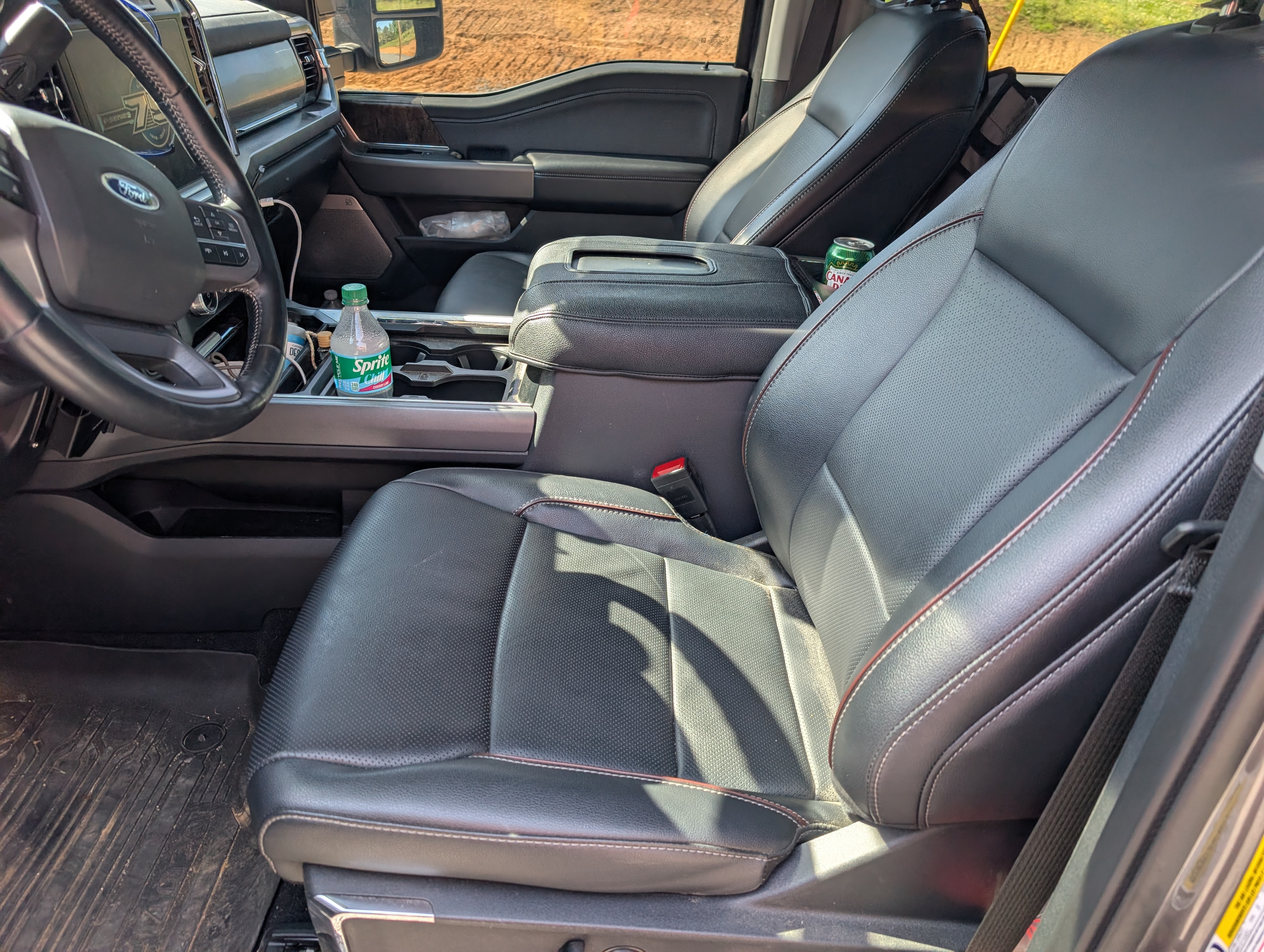 Used 2023 Ford F350 Lariat w/ Lariat Ultimate Package AWD/4WD image 9
