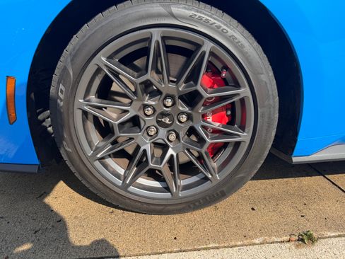 Used 2024 Ford Mustang GT Premium w/ GT Performance Package image 4