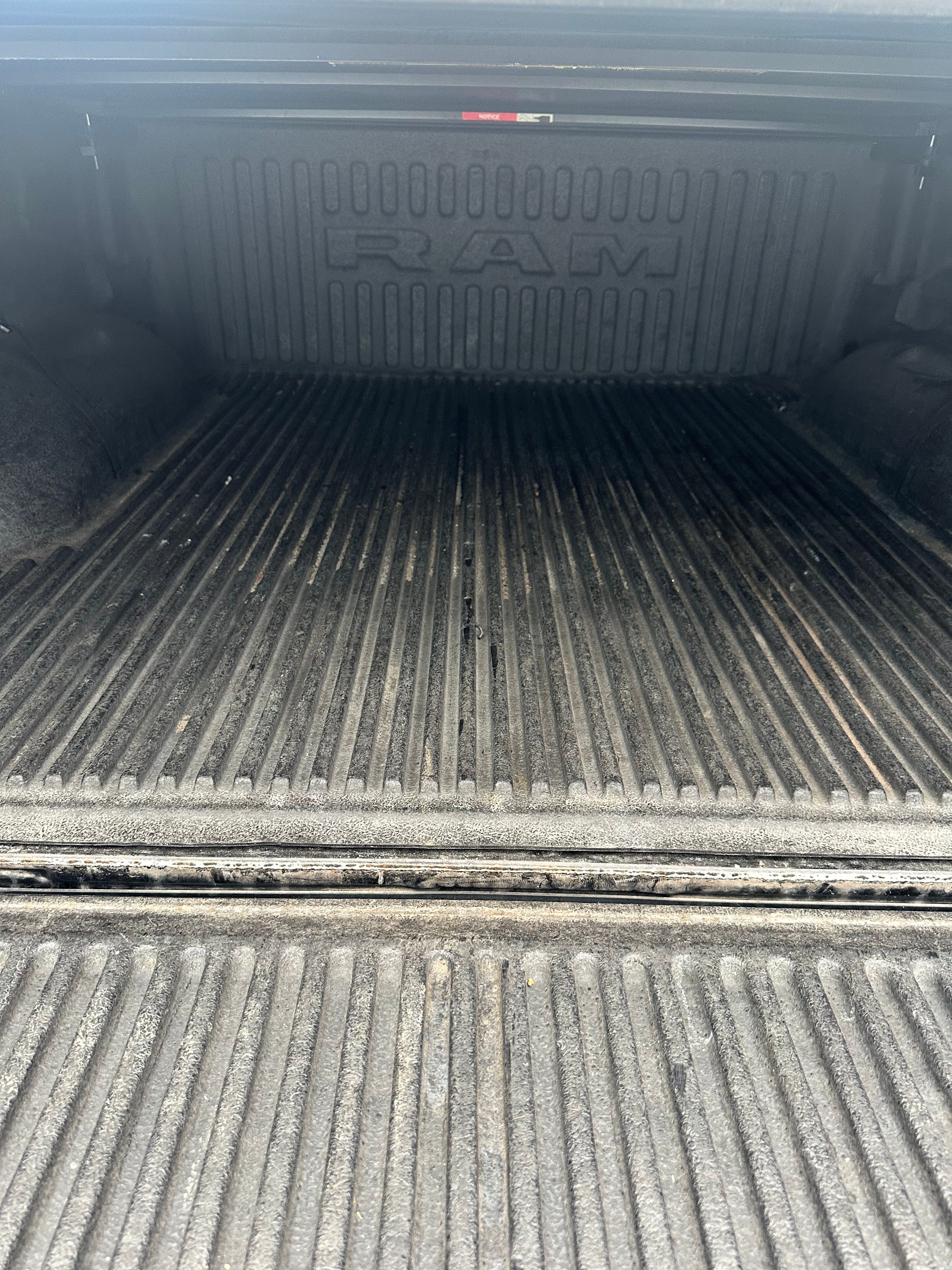 Used 2020 RAM 1500 Laramie RWD image 15