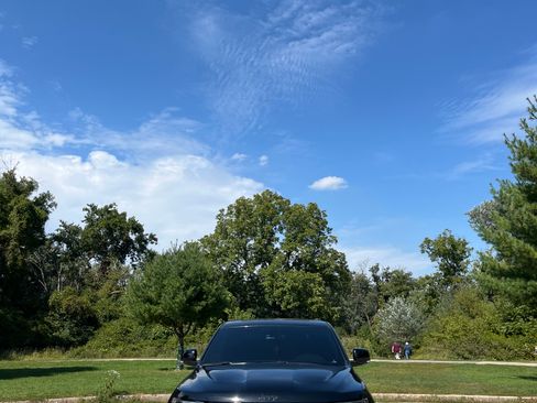 Used 2018 Jeep Grand Cherokee SRT image 6