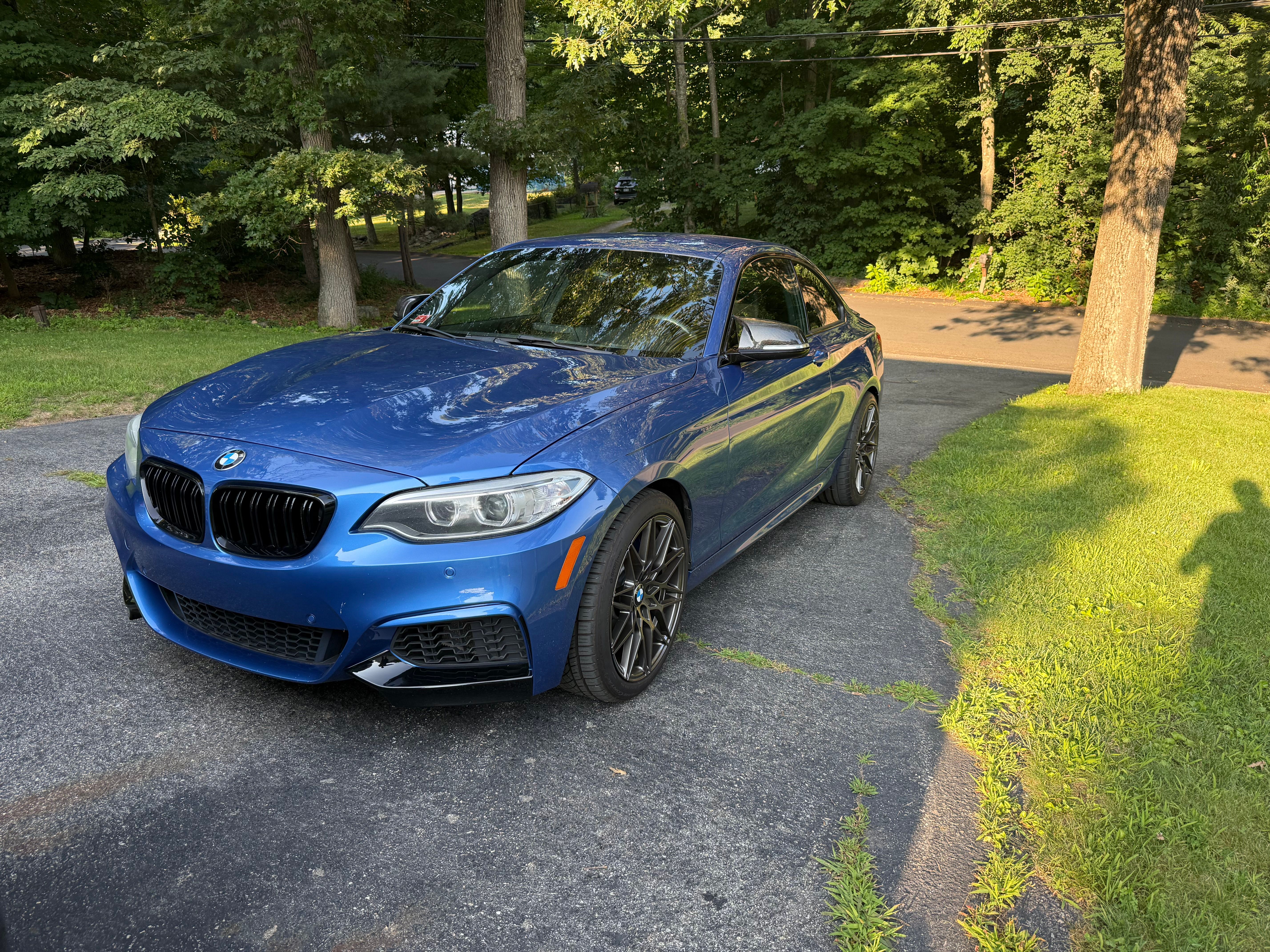 Used 2017 BMW M240i Coupe RWD image 1