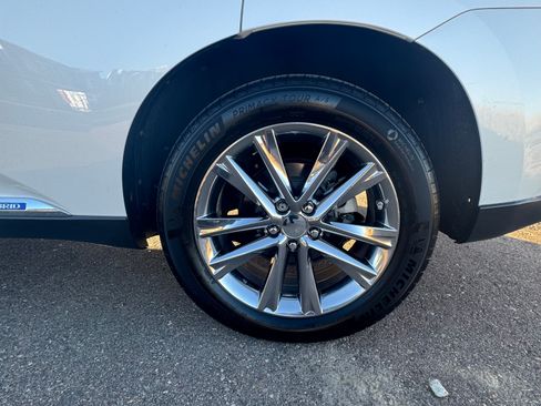 Used 2015 Lexus RX 450h AWD image 12