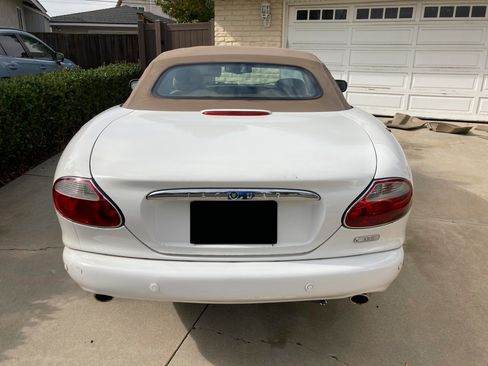 Used 2003 Jaguar XK8 Convertible image 8