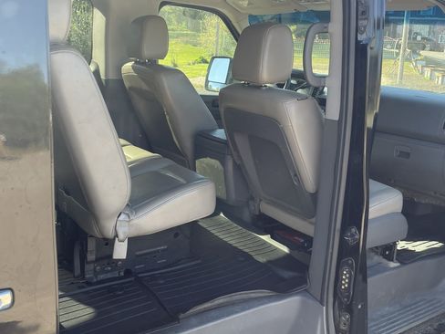 Used 2016 Nissan NV 3500 SL image 14