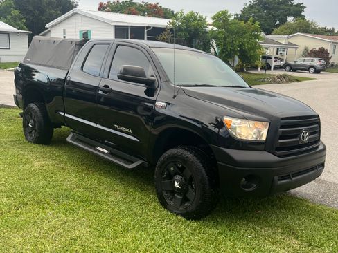 Used 2010 Toyota Tundra 2WD Double Cab image 4