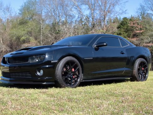 Used 2010 Chevrolet Camaro SS w/ RS Package image 1