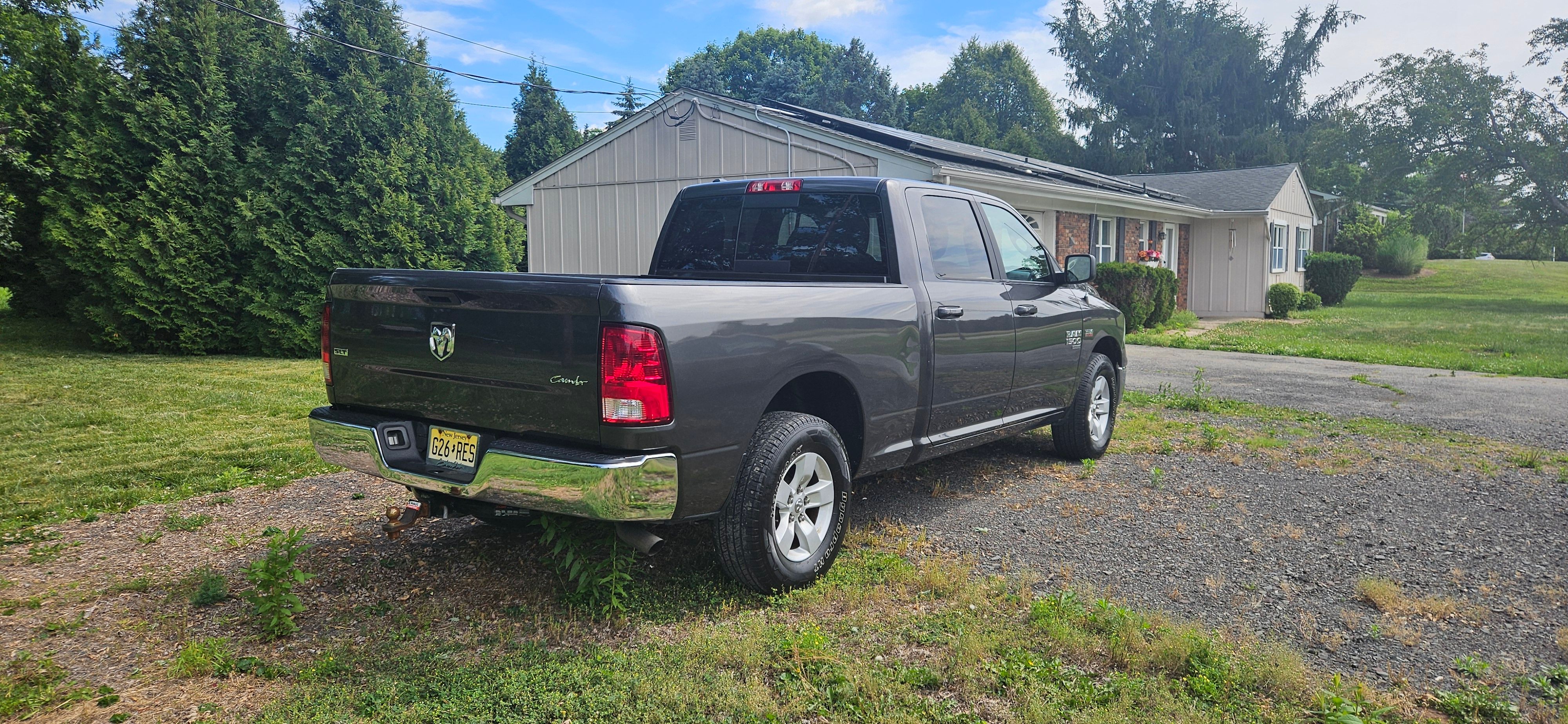 Used 2019 RAM 1500 Classic SLT RWD image 8