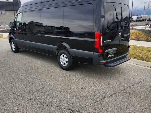 Used 2026 Mercedes-Benz Sprinter 2500 image 4