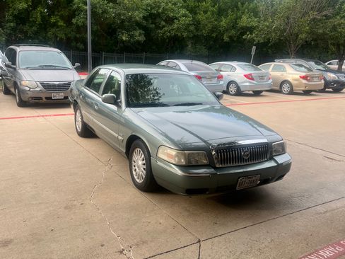 Used 2006 Mercury Grand Marquis LS RWD image 2