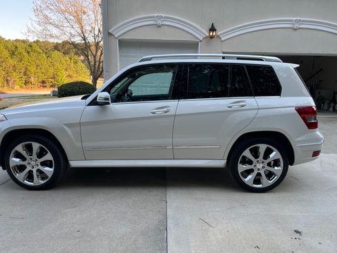 Used 2010 Mercedes-Benz GLK 350 4MATIC image 11