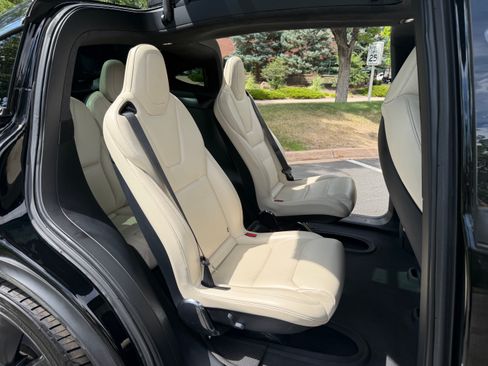 Used 2020 Tesla Model X Long Range AWD/4WD image 14