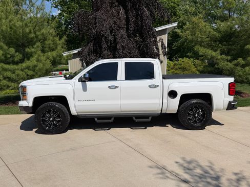 Used 2015 Chevrolet Silverado 1500 LTZ Z71 w/ LTZ Plus Package AWD/4WD image 5