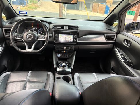 Used 2018 Nissan Leaf SL w/ SL Technology Package image 19