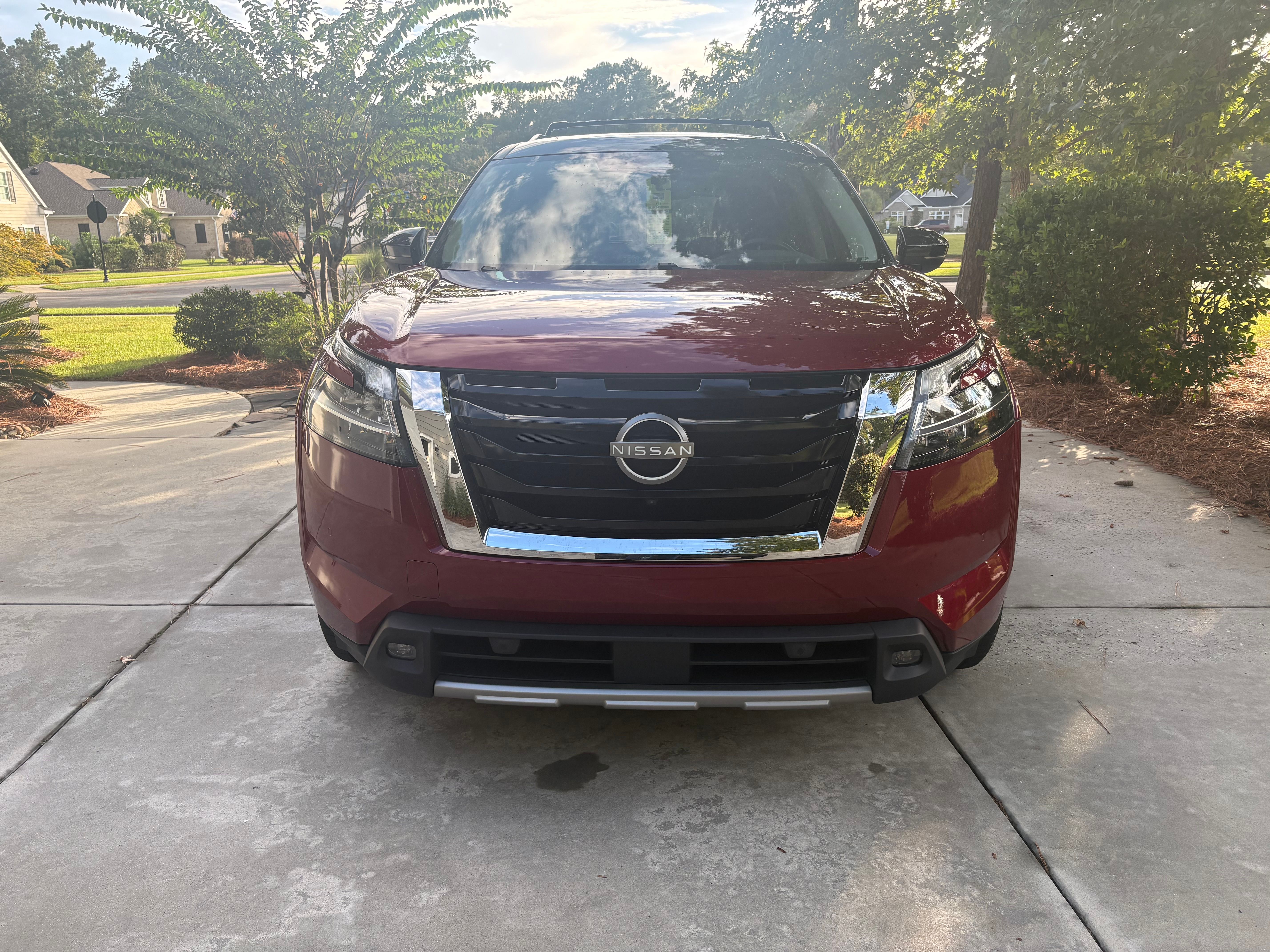 Used 2024 Nissan Pathfinder Platinum AWD/4WD image 1