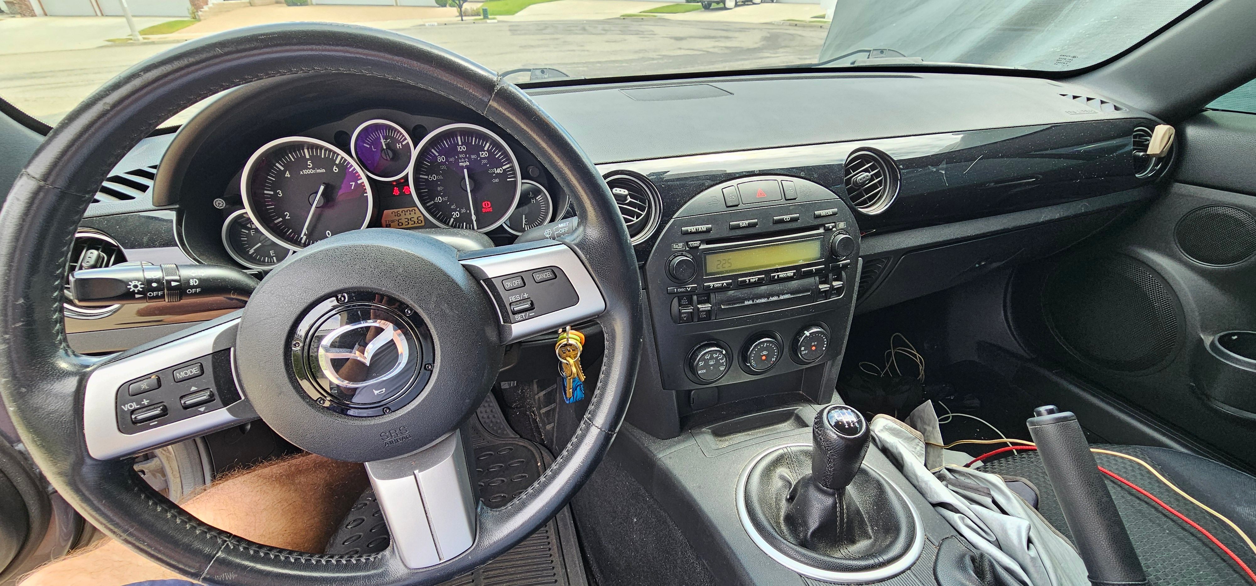 Used 2008 MAZDA MX-5 Miata Touring RWD image 8