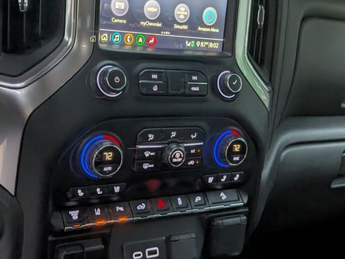 Used 2020 Chevrolet Silverado 2500 LTZ w/ LTZ Premium Package AWD/4WD image 19