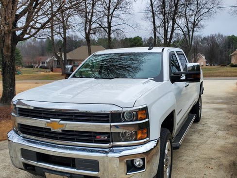 Used 2016 Chevrolet Silverado 2500 LTZ w/ Duramax Plus Package image 4
