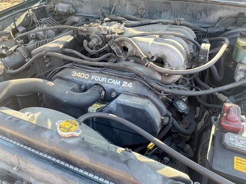 Used 2000 Toyota 4Runner Limited RWD image 17