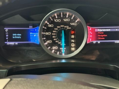 Used 2013 Ford Explorer XLT AWD/4WD image 24