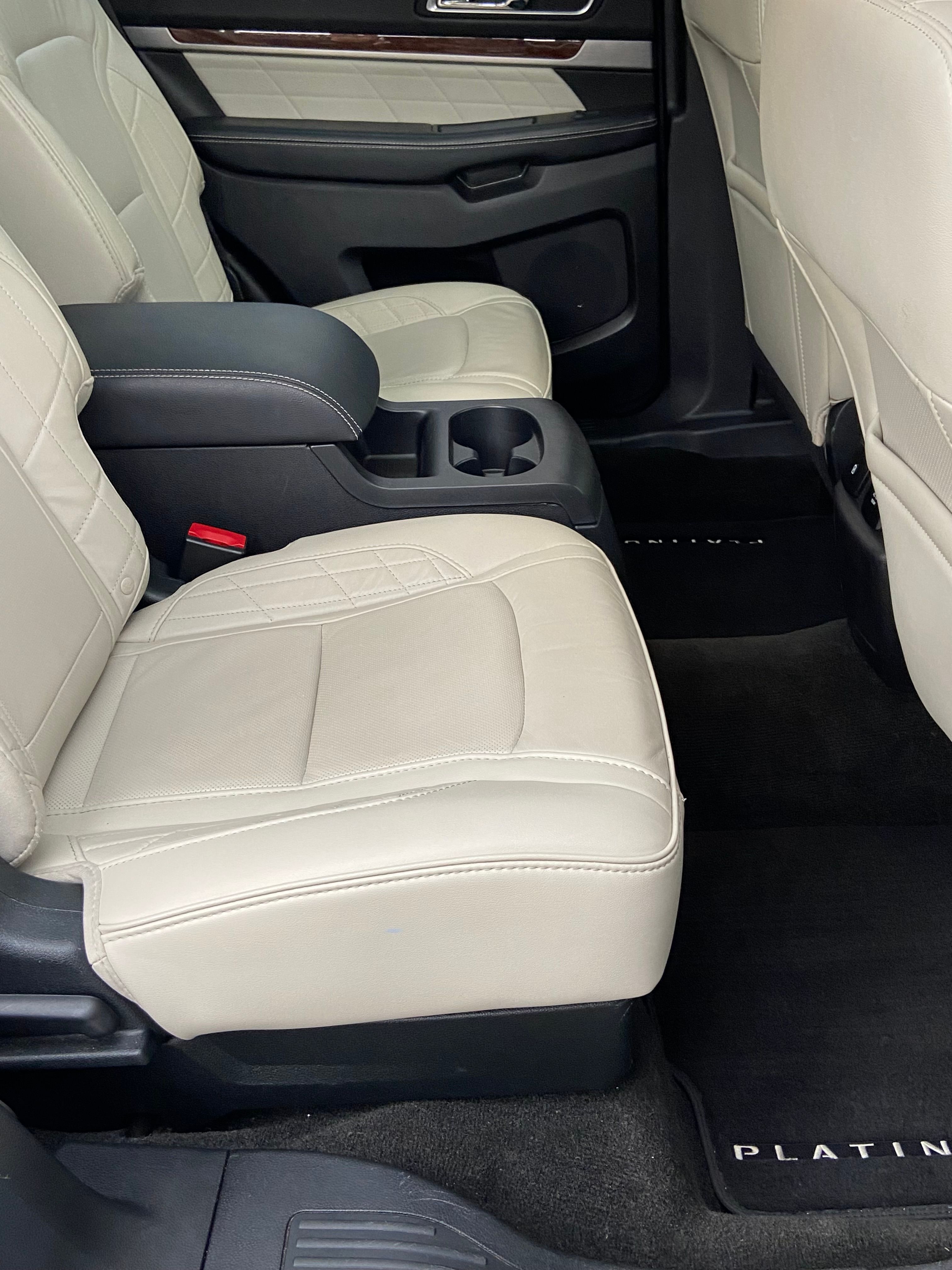Used 2018 Ford Explorer Platinum AWD/4WD image 14