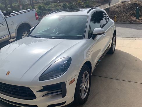 Used 2021 Porsche Macan Sport Edition image 6