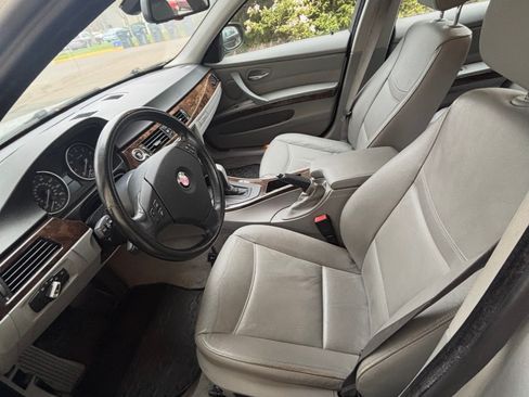 Used 2009 BMW 328i xDrive Sedan image 15