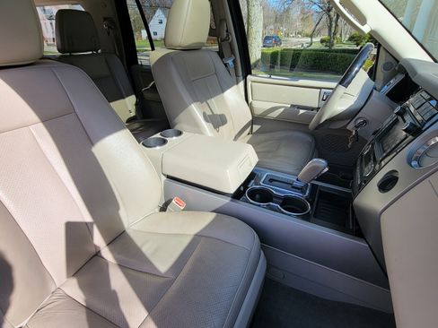 Used 2013 Ford Expedition EL Limited image 11