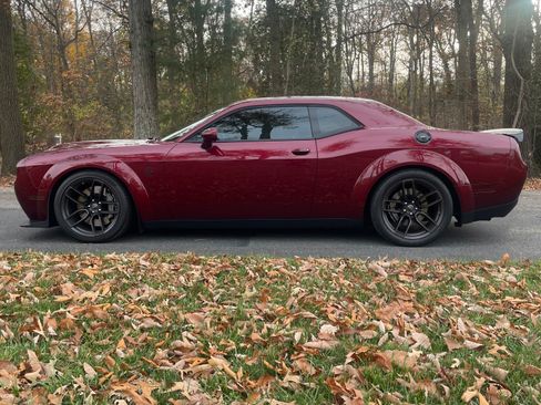 Used 2019 Dodge Challenger SRT Hellcat Redeye image 4