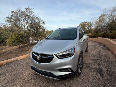 Used 2019 Buick Encore Essence image 6