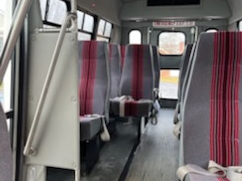 Used 2004 GMC Savana 3500 image 13