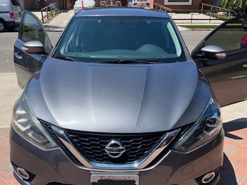 Used 2019 Nissan Sentra SR image 4