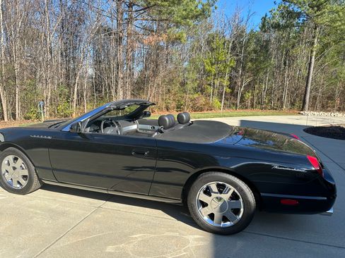 Used 2002 Ford Thunderbird image 1