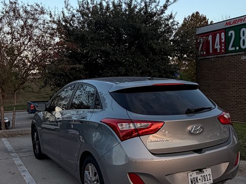 Used 2014 Hyundai Elantra GT image 13