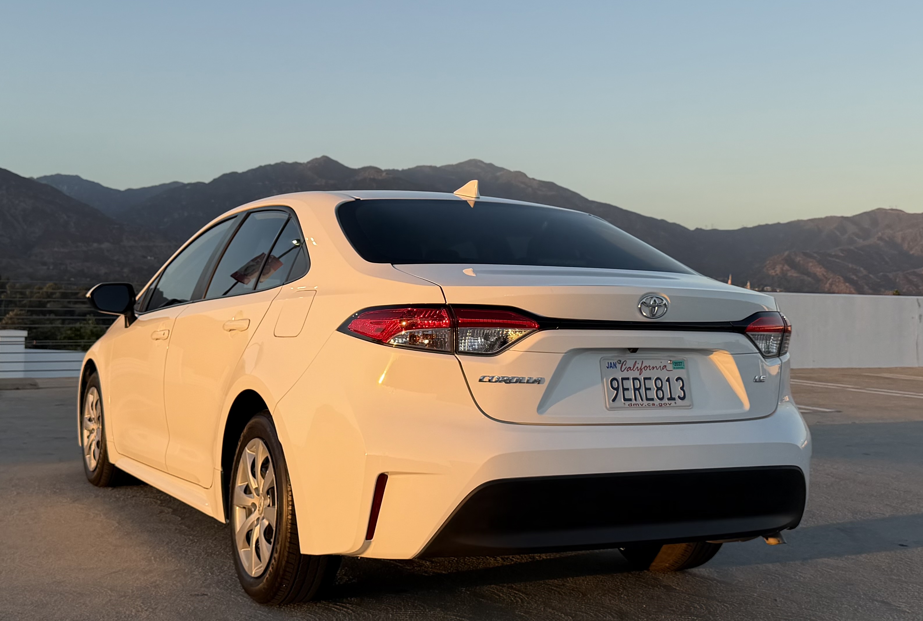 Used 2023 Toyota Corolla LE FWD image 6