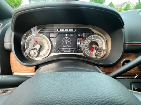Used 2020 RAM 2500 Limited AWD/4WD image 15