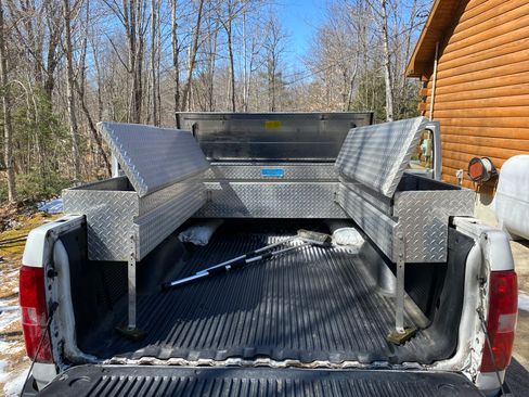 Used 2012 Chevrolet Silverado 1500 W/T RWD image 14