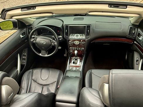 Used 2011 INFINITI G37 Sport w/ Premium Pkg image 11