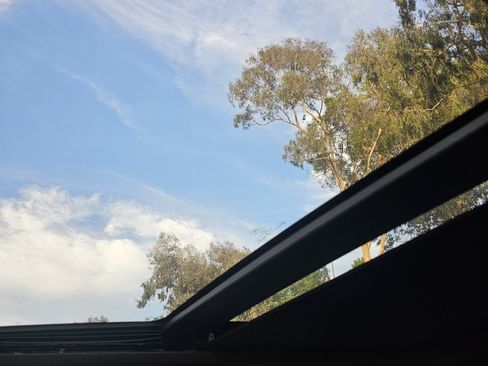 Used 2022 Ford Explorer ST-Line w/ Class IV Trailer Tow Package image 17