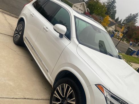 Used 2022 Volvo XC90 T8 Inscription Expression w/ Advanced Package image 2