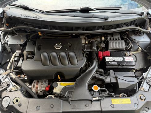 Used 2011 Nissan Versa 1.8 S w/ Plus Pkg FWD image 8