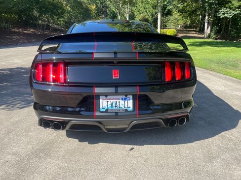 Used 2017 Ford Mustang Shelby GT350R w/ GT350R Equipment Group 920A image 6