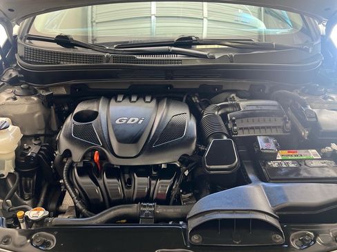 Used 2013 Hyundai Sonata GLS image 1