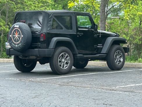 Used 2012 Jeep Wrangler Sport image 2